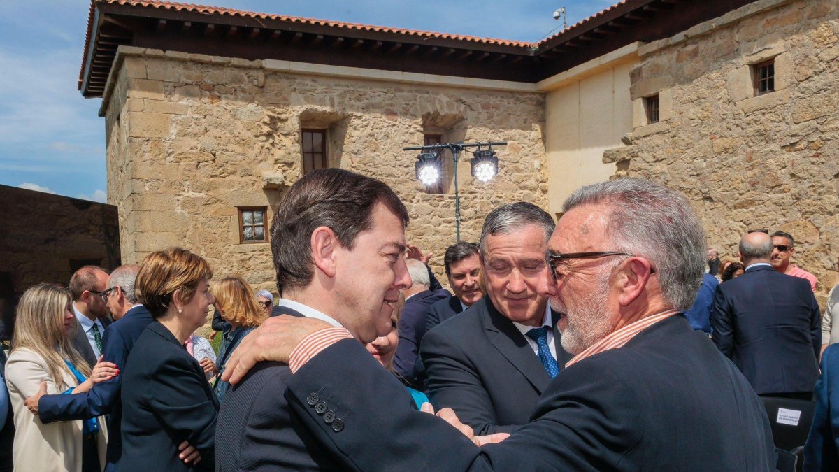 Alfonso Fernández Mañueco, Javier Faúndez y Miguel Alejo.