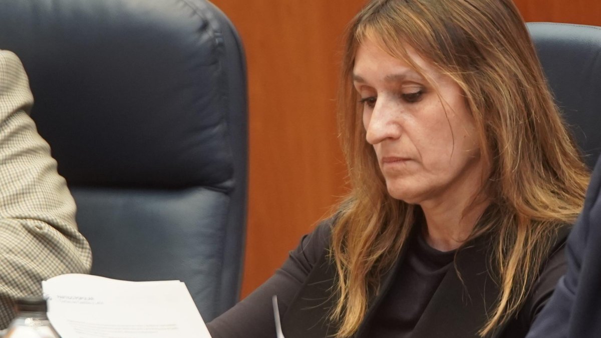 La consejera Rocío Lucas, en el pleno de las Cortes del 10 de junio en el que negó el ciberataque