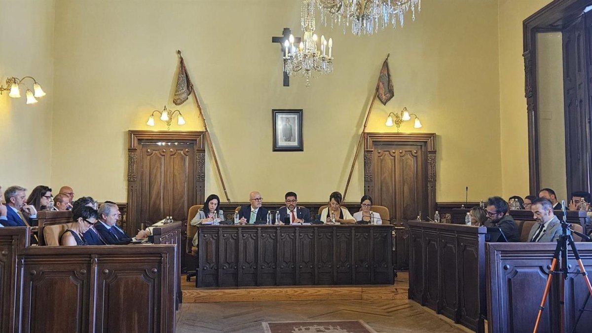 Pleno municipal en Ávila