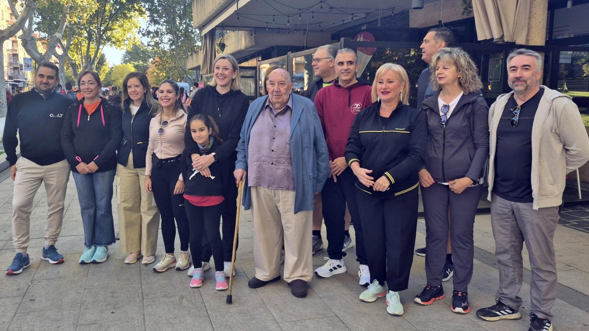 La vicepresidenta de la Junta, Isabel Blanco, participa en la marcha de Asprosud en Zamora.