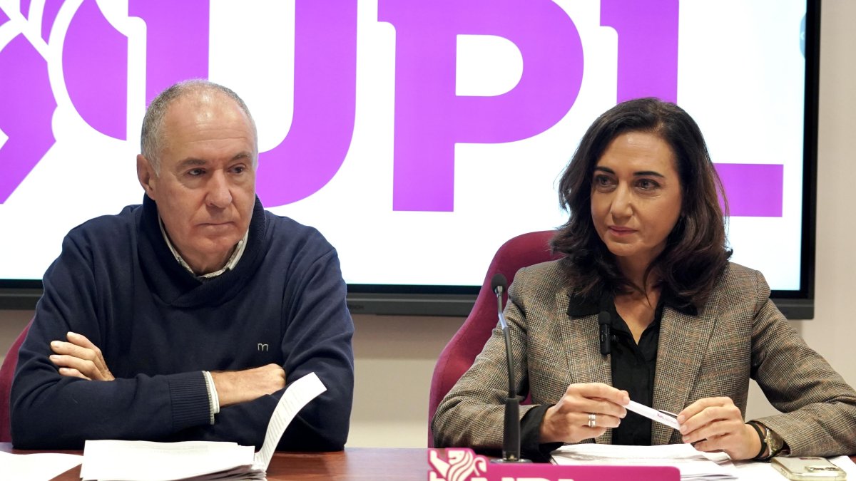 Eduardo López Sendino y Alicia Gallego durante la rueda de prensa.