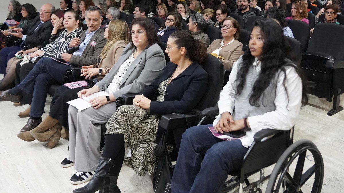 Presentación en Valladolid de un estudio de la Fundación Once sobre violencia de género en mujeres con discapacidad.