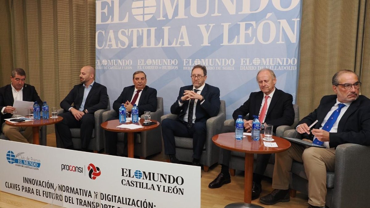 Pablo Lago, Alejandro Fernández, José Luis Sanz Merino, Tomás Castro, Vicente Alciturri y Fernando García.