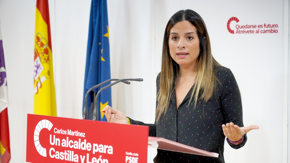 La vicesecretaria general del PSOECyL, Nuria Rubio, en rueda de prensa
