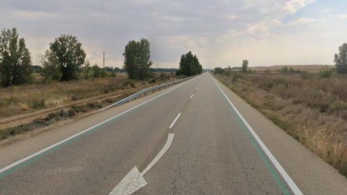 Carretera CL-615, a la altura de Becerril de Campos.