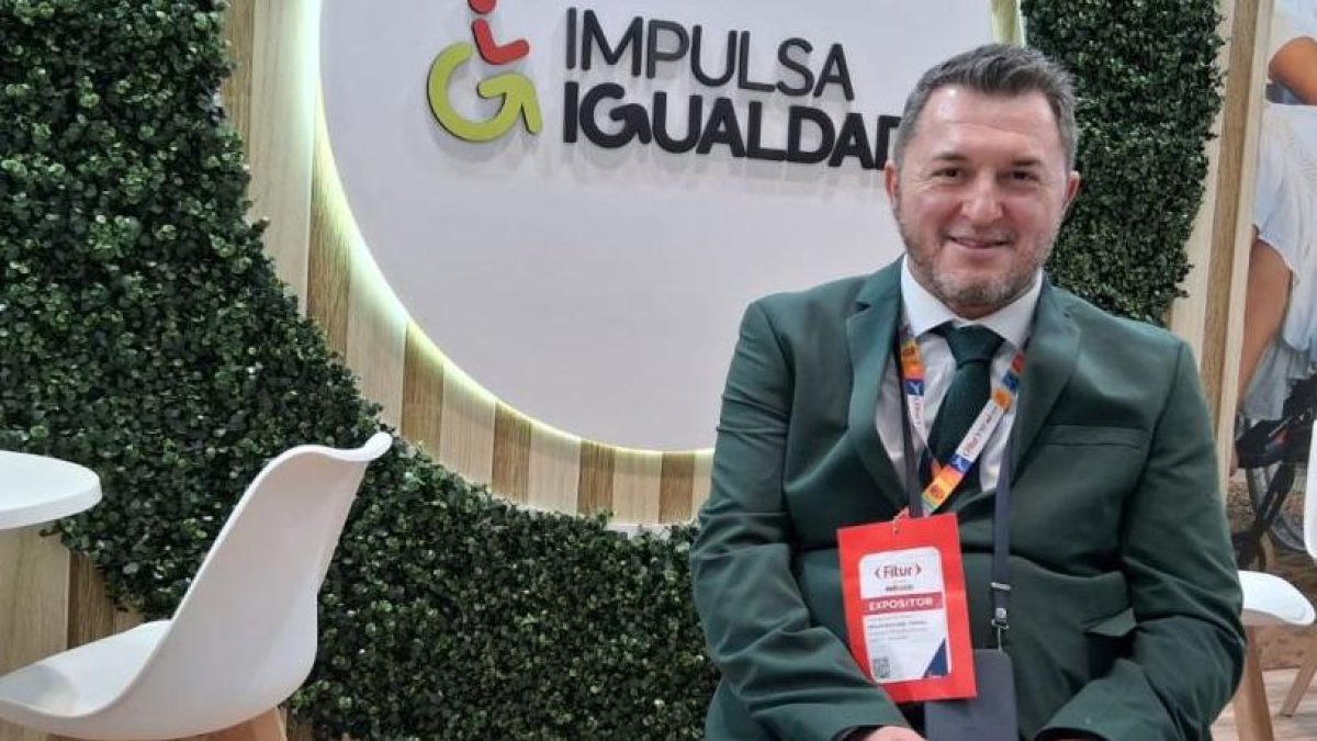 El presidente de Impulsa Igualdad y TUR4all Travel, Francisco Sardón, en Fitur