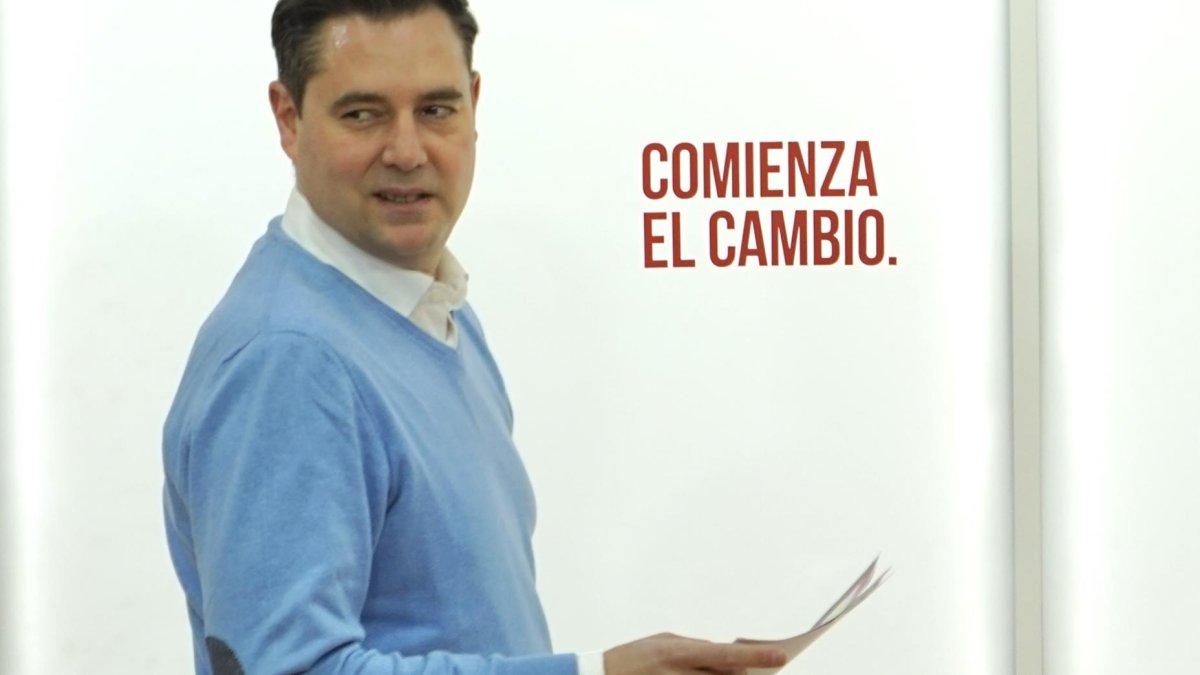 El secretario de Organización del PSOECyL, Daniel de la Rosa, presenta la Sectorial de Sanidad del PSOE de Castilla y León.