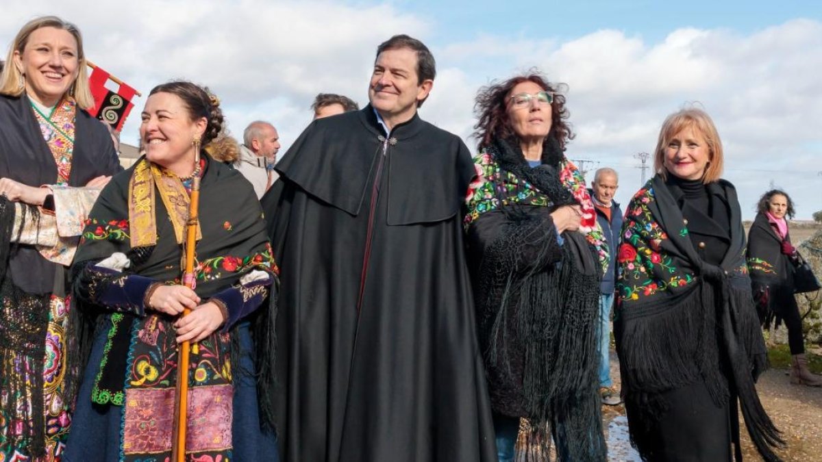 El presidente de la Junta de Castilla y León, Alfonso Fernández Mañueco, asiste al IX Encuentro Provincial de Águedas de Zamora.