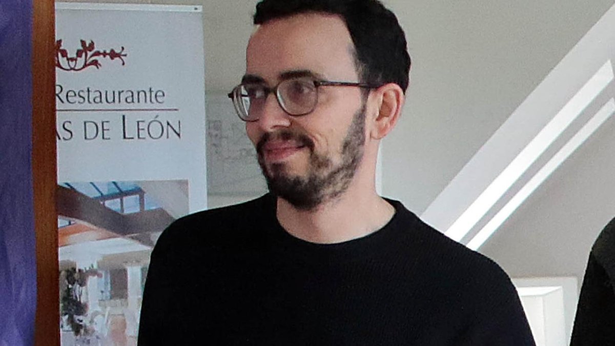 El coordinador autonómico de Podemos y candidato de Podemos-Alianza Verde, Miguel Ángel Llamas.