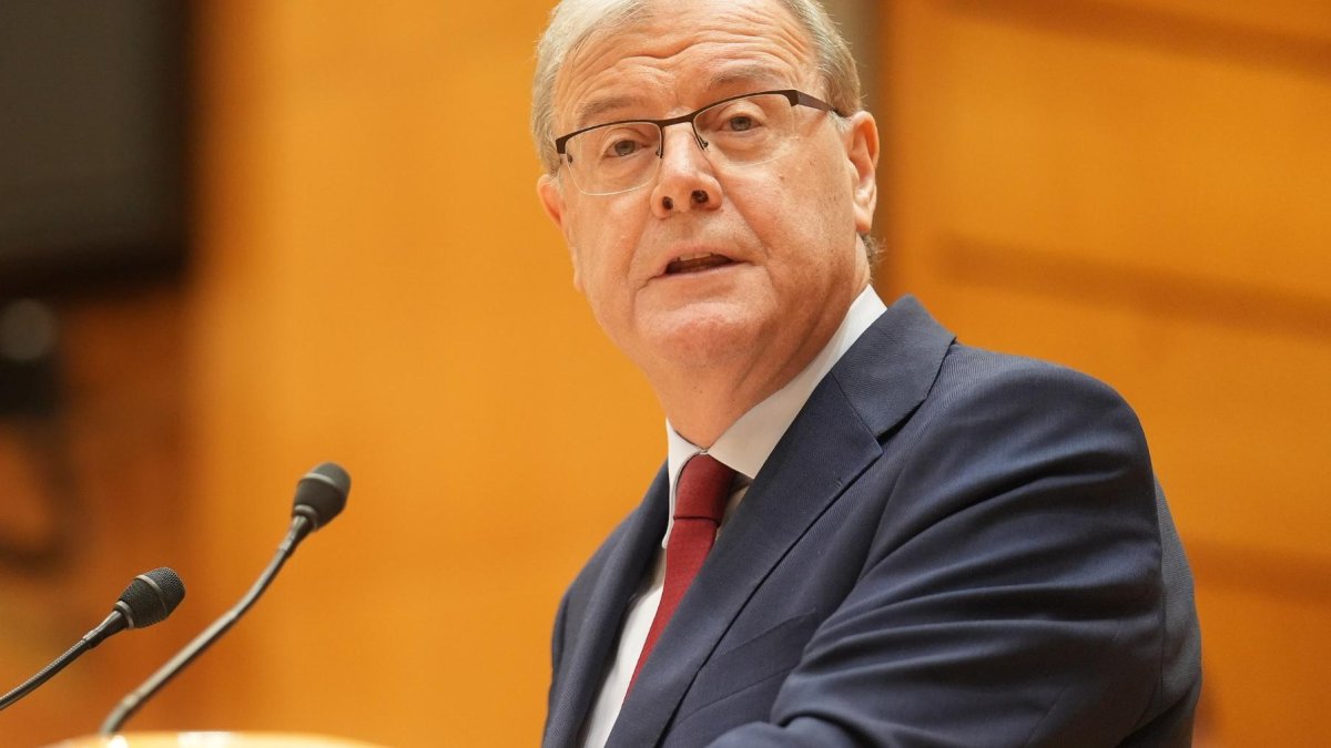 Antonio Silván, durante una intervención en el Senado.