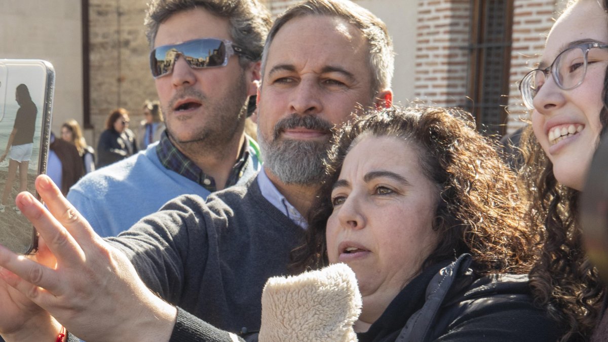El líder de Vox, Santiago Abascal, en un acto preelectoral en Arévalo