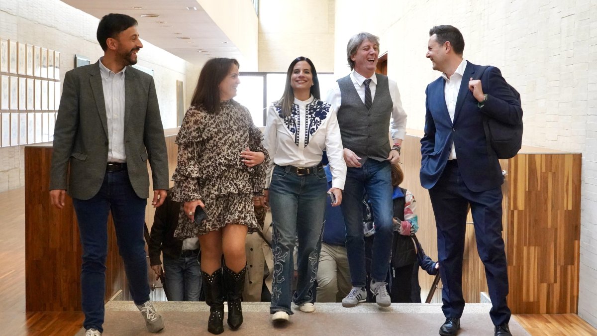 El secretario general del PSOECyL, Carlos Martínez, en la primera reunión del Grupo Parlamentario Socialista tras el 15-M