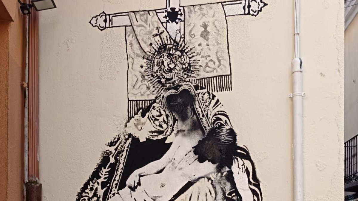 Vandalizan el mural urbano de Nuestra Madre de las Angustias, en el centro de Zamora