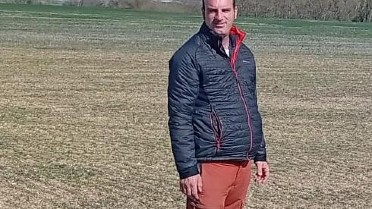 Alejandro Castrillo tiene 150 hectáreas de cereal