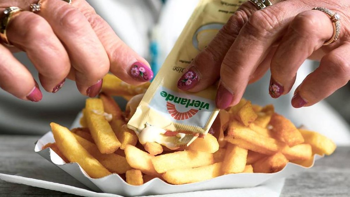 El consumo de productos ultraprocesados y grasas está detrás de muchos casos de obesidad.