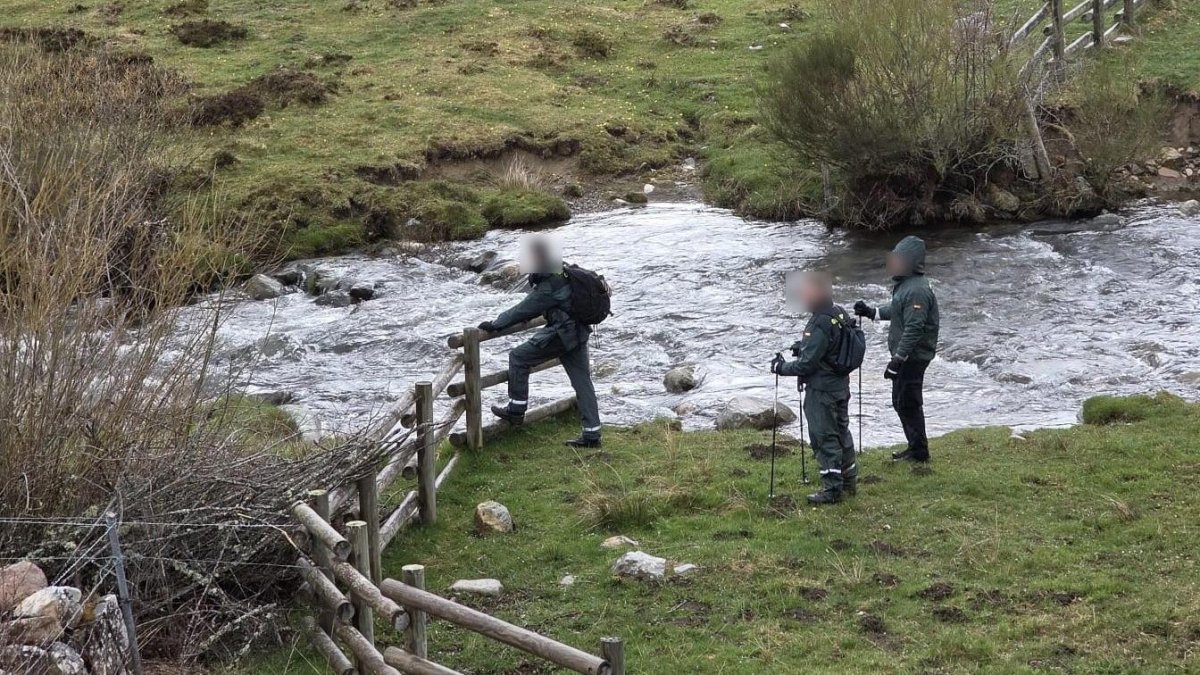 Patrullas de búsqueda en el  puerto de San Isidro