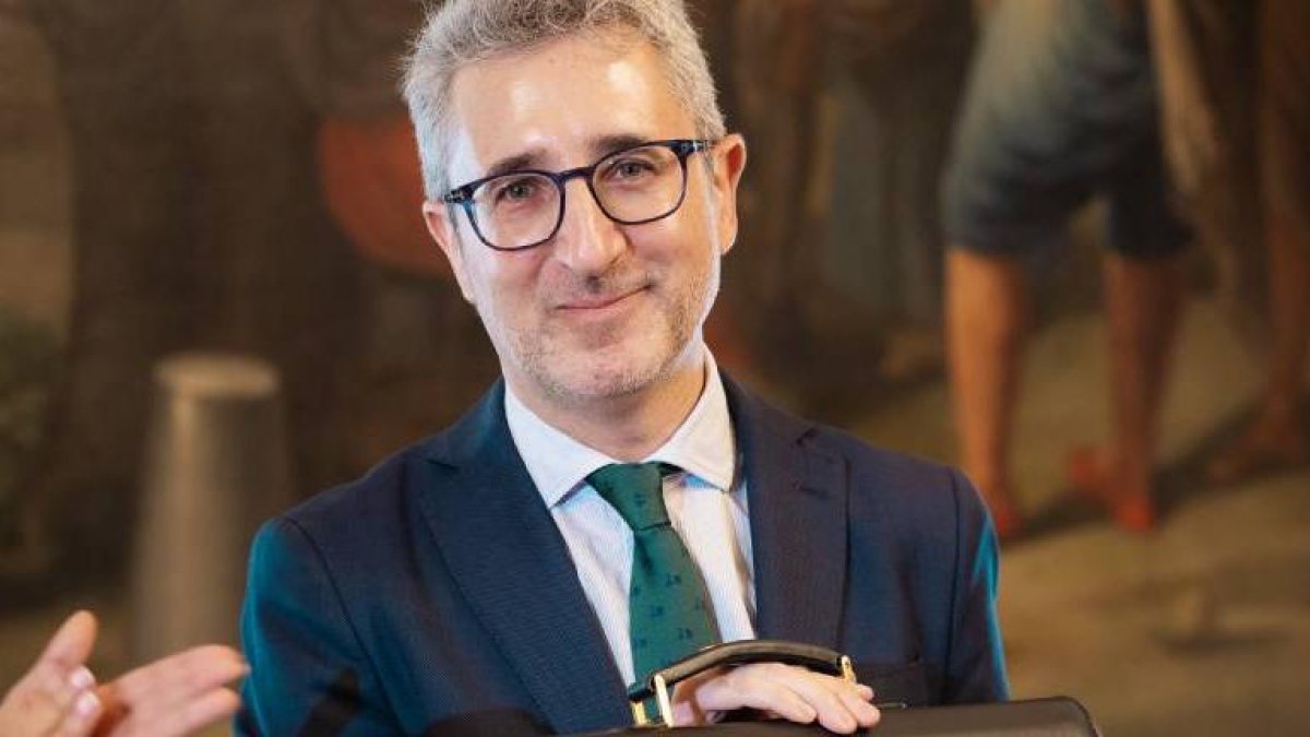 El ministro de Hacienda, Arcadi España, durante su toma de posesión el pasado 27 de marzo.