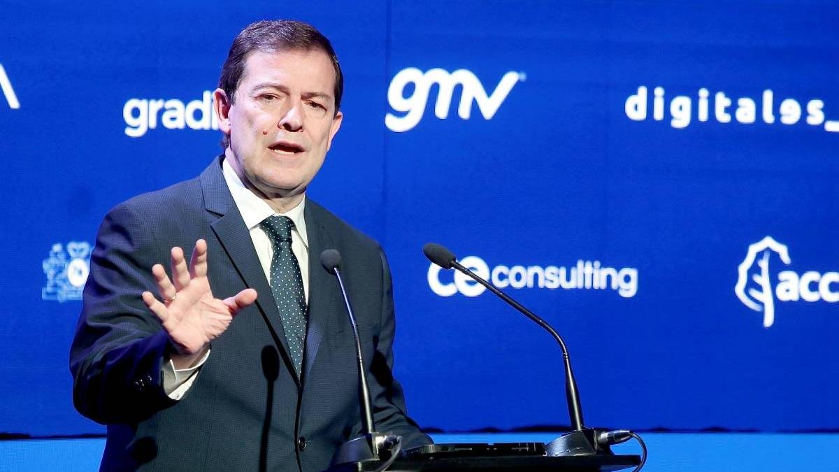 El presidente de la Junta de Castilla y León en funciones participa en el VI Foro Económico Español, 'Wake UP! Spain',Wake Up! Europe' en Madrid.
