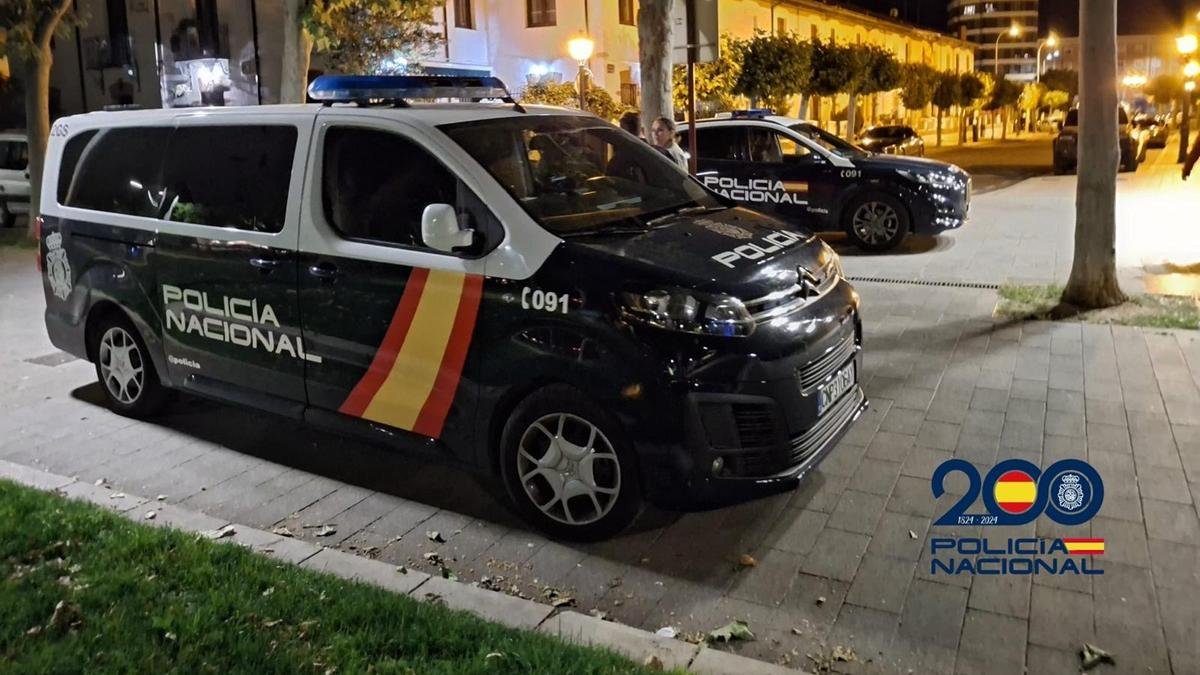 Furgón de la Policía Nacional.