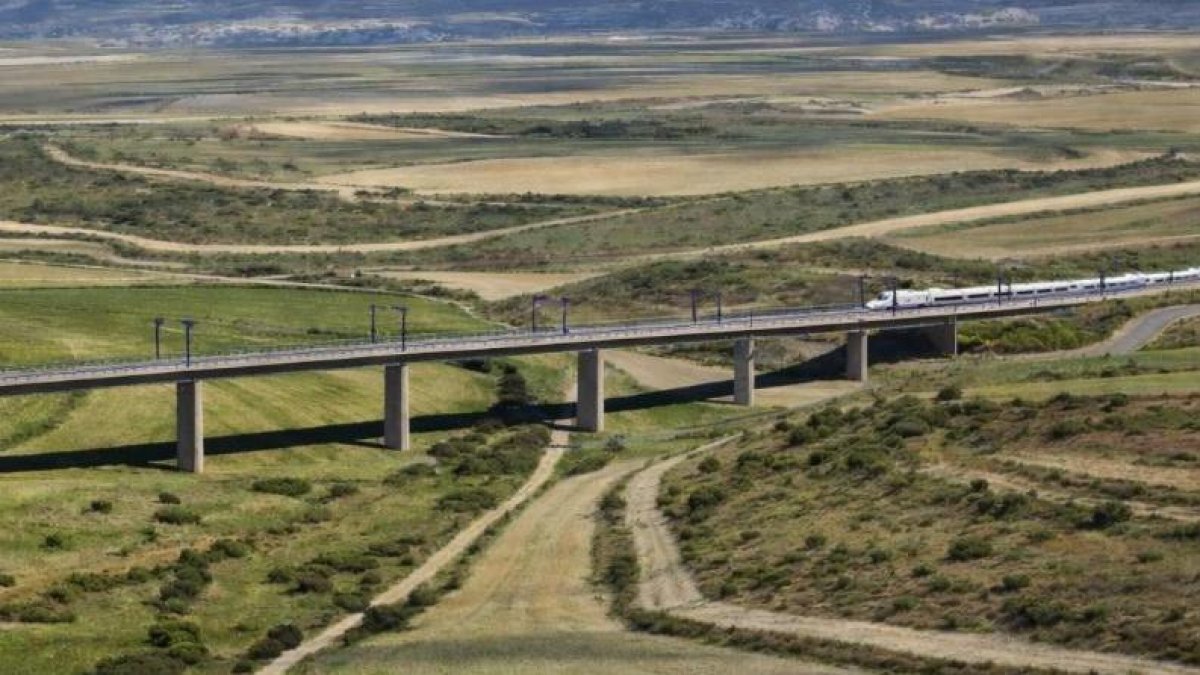 Infografía de un viaducto en el tramo Burgos-Vitoria.