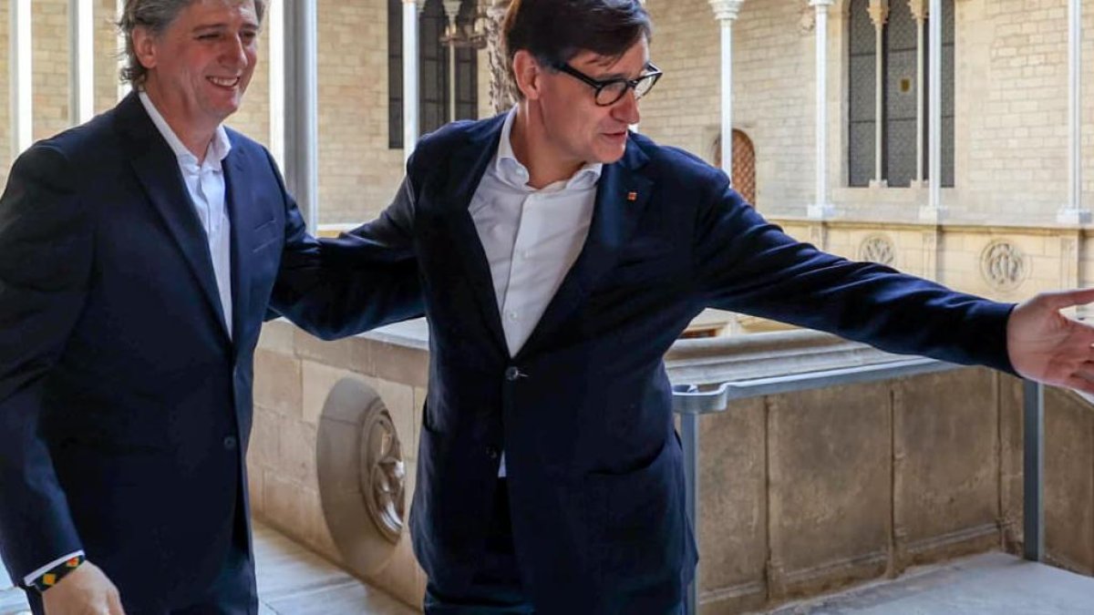 Carlos Martínez y Salvador Illa antes de su reunión en Cataluña.