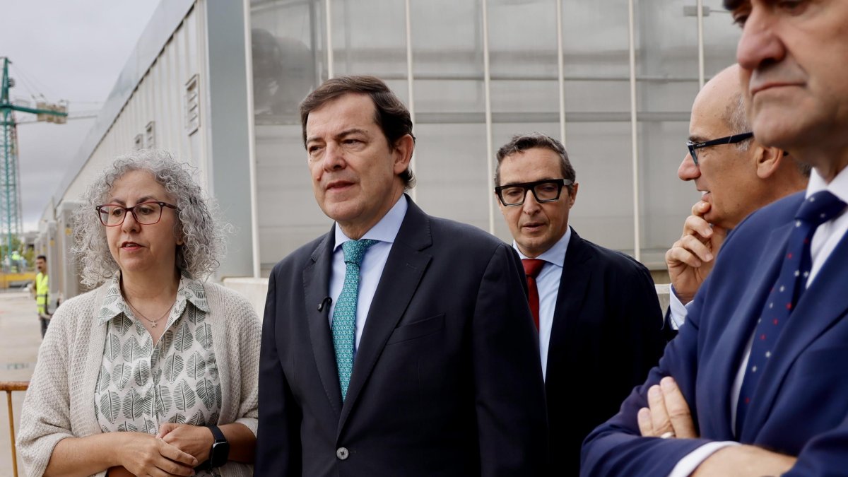 El presidente de la Junta de Castilla y León, Alfonso Fernández Mañueco, inaugura la nueva Facultad de Ciencias Agrarias y Ambientales de la Universidad de Salamanca.
