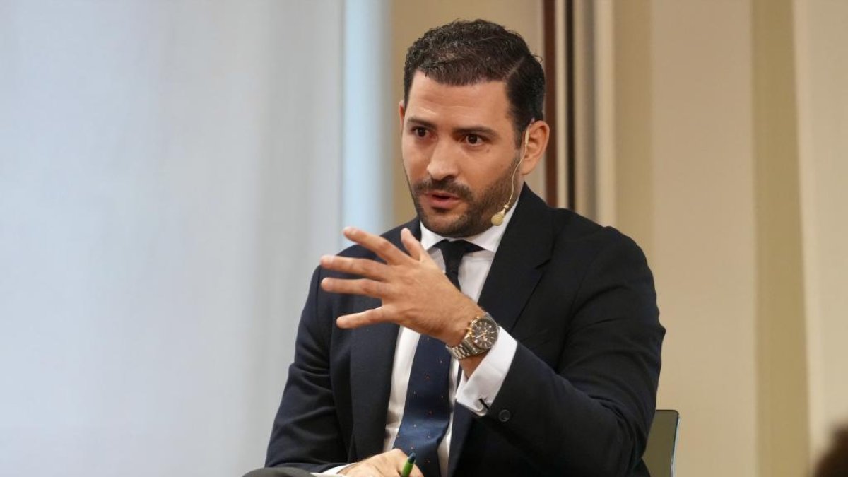 Fernando Llera, director de desarrollo comercial de negocio internacional de Unicaja, durante su intervención en el club de prensa de El Mundo de Castilla y León.