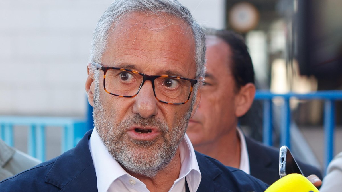 El vicepresidente primero y consejero de Desregulación, Familia, Ayudas Sociales, Carlos Pollán.