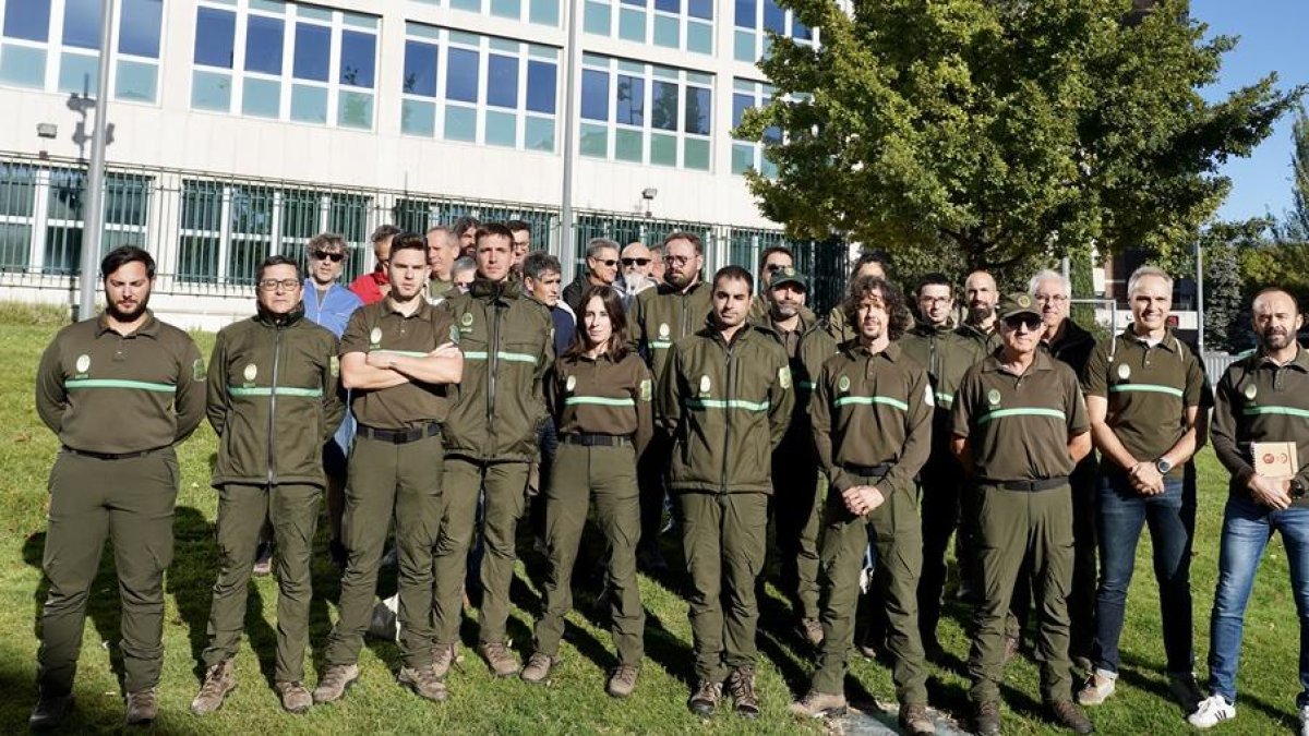 Agentes medioambientales, en una foto reciente de una asamblea.