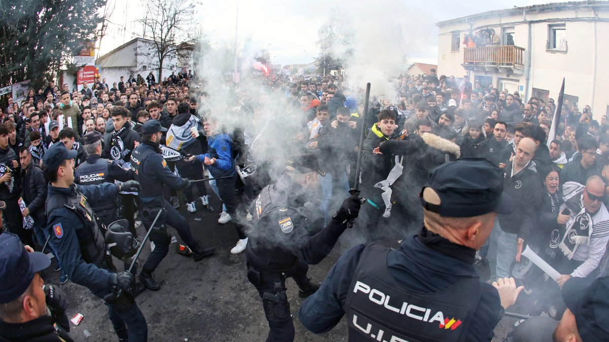 Altercados en el recibimiento del Unionistas-Barcelona