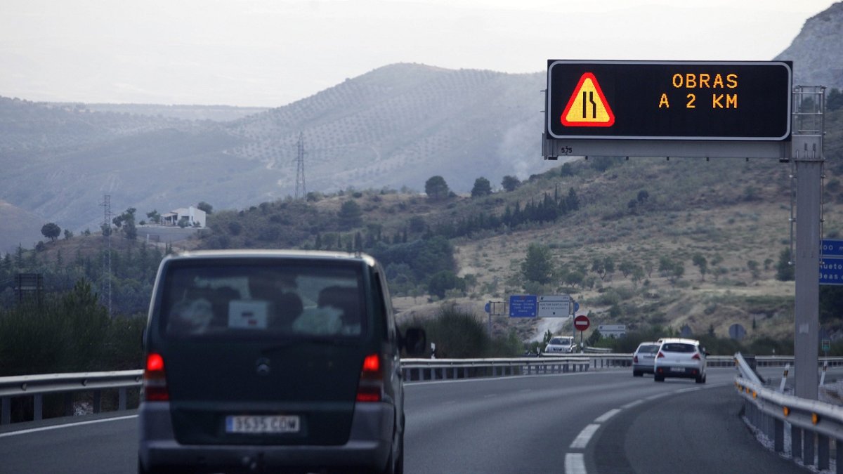 Carretera en obras. -DGT