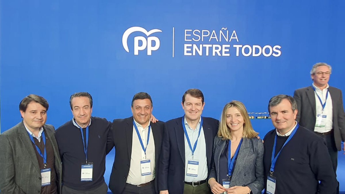 Alfonso Fernández Mañueco asiste a la 26 Intermunicipal del Partido Popular celebrada en Valencia. / E. M.