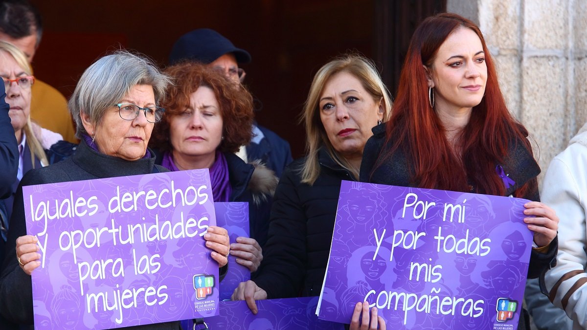 Las distintas provincias de la comunidad realizan actos por el Día contra la Violencia de Género