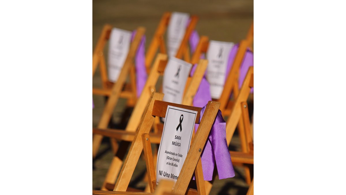 Acto de reivindicación del Día Internacional de la Eliminación de la Violencia hacia las Mujeres en Ponferrada en una imagen de archivo. ICAL