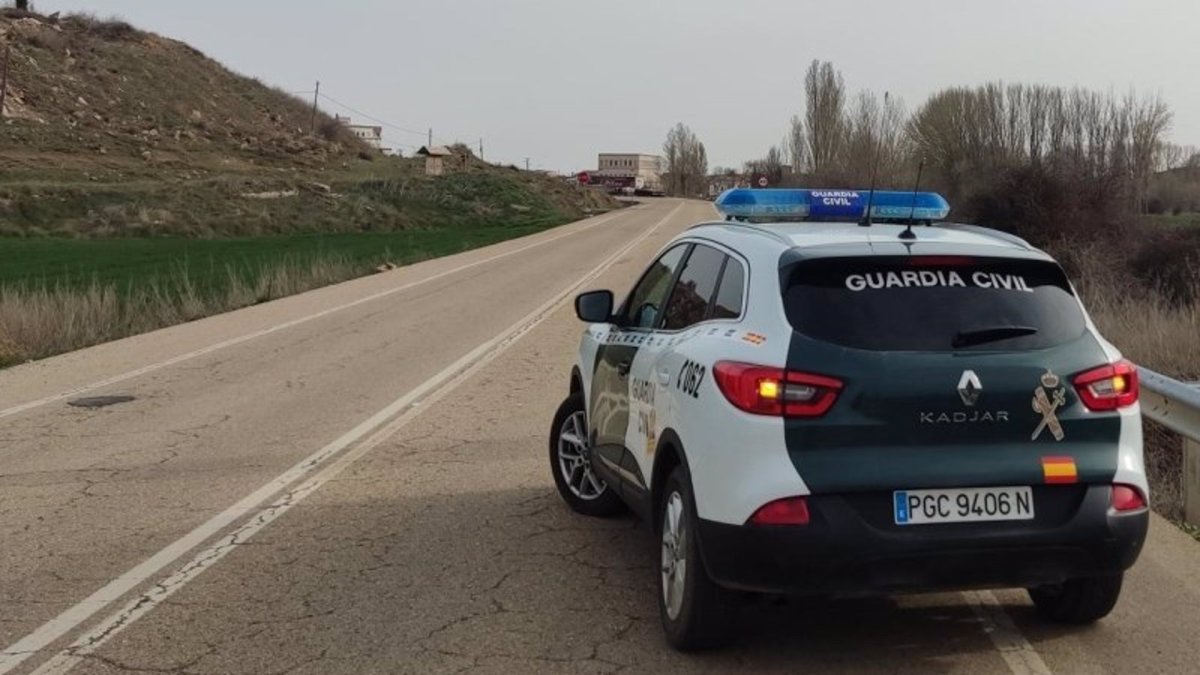 Patrulla de la Guardia Civil.- E. M.