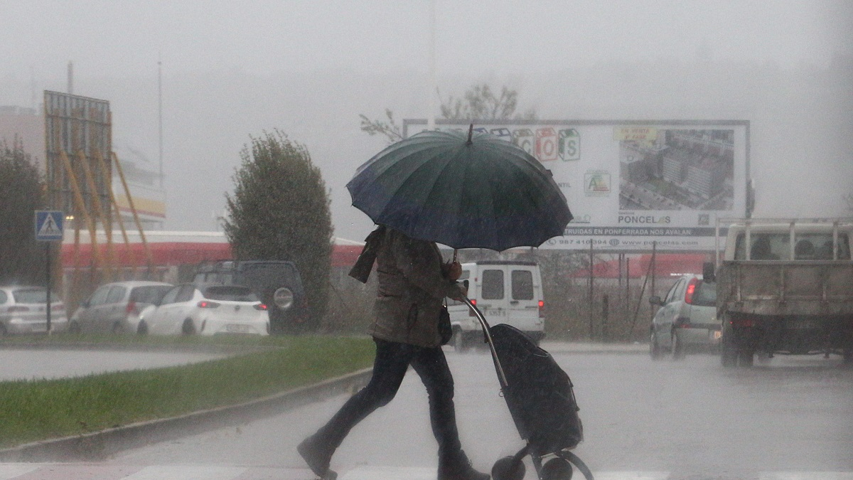 Temporal de viento y lluvia en el Bierzo.- ICAL