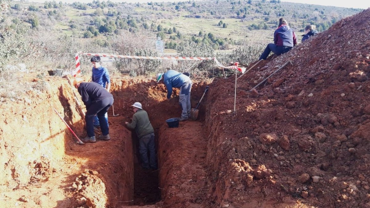 El proyecto 'Cota 1000' descubre nuevos yacimientos en el valle del río Arlanza Burgos - ICAL