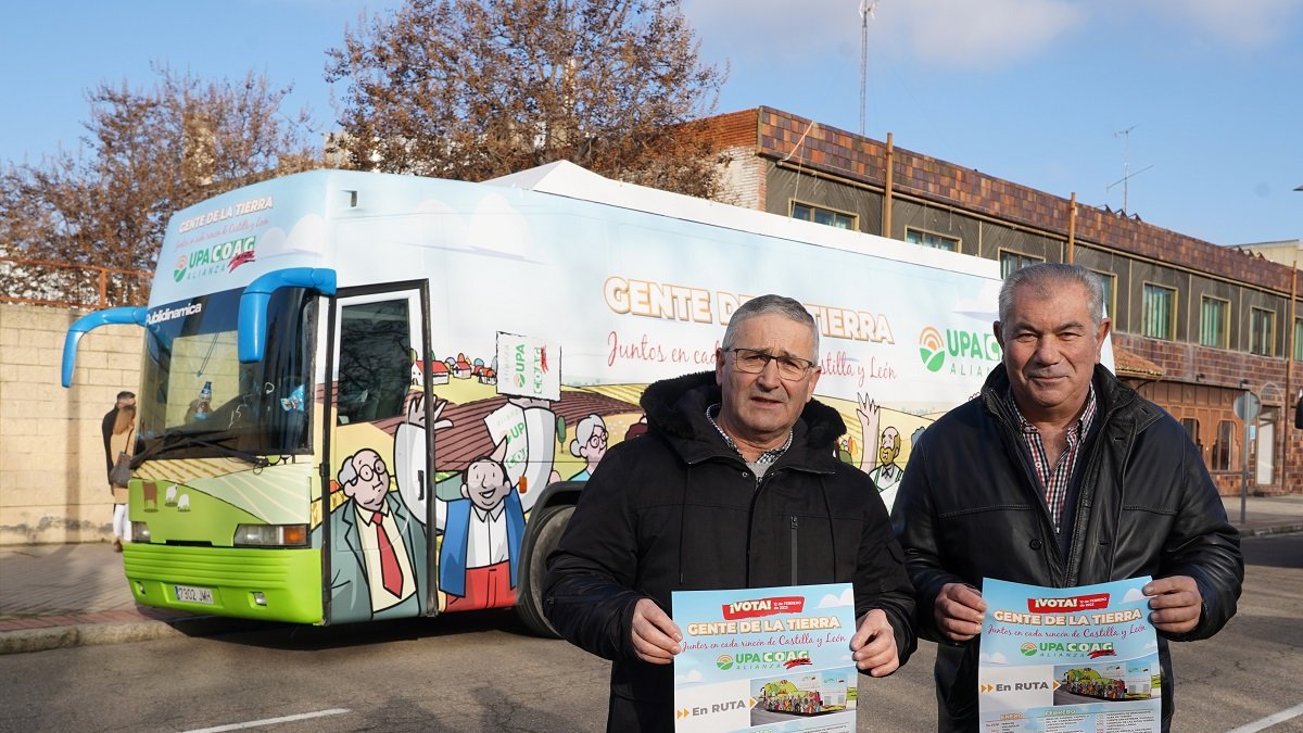 Responsables de UPA-COAG Lorenzo Rivera y Aurelio Gonzalez en la presentación de su 'RoadShow' para las elecciones agrarias.- ICAL