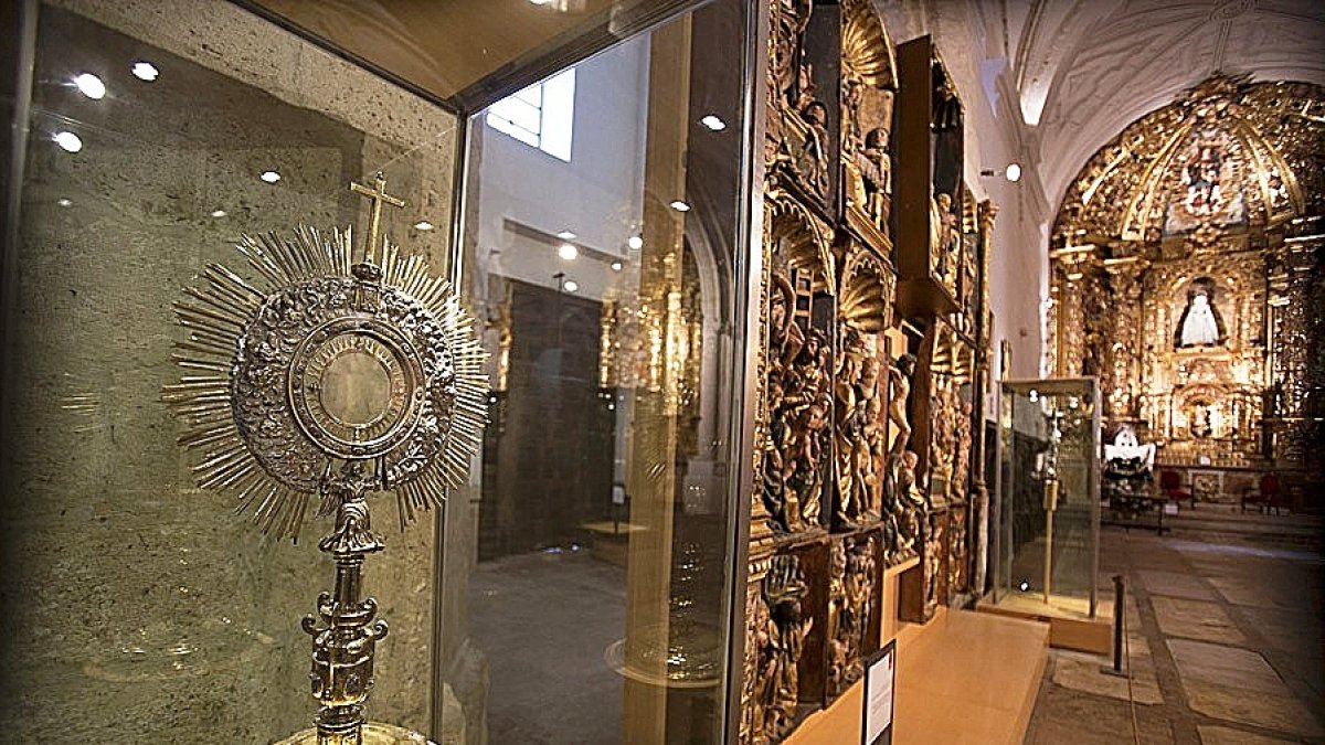 Museo de Arte Sacro ubicado en la iglesia Santa María de Peñafiel. TURISMO PEÑAFIEL