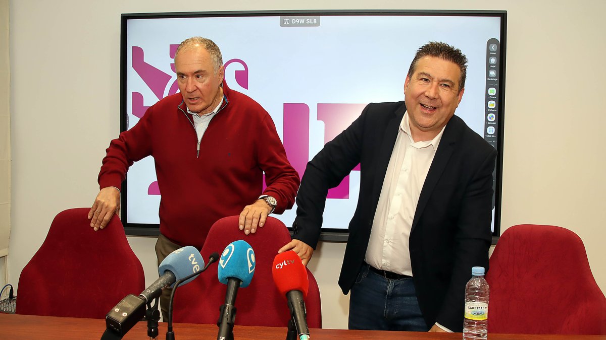 Eduardo López Sendino y Luis Mariano Santos comentan los resultados en la sede de UPL. ICAL