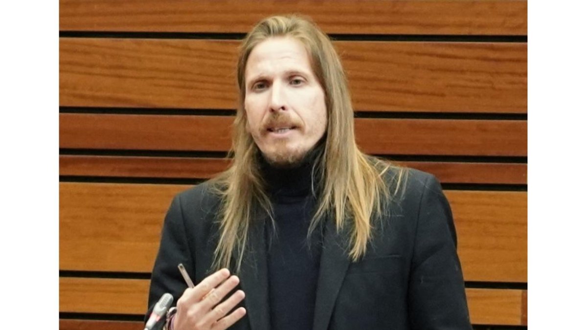 Pablo Fernández, en una imagen de archivo durante un pleno de las Cortes.-ICAL