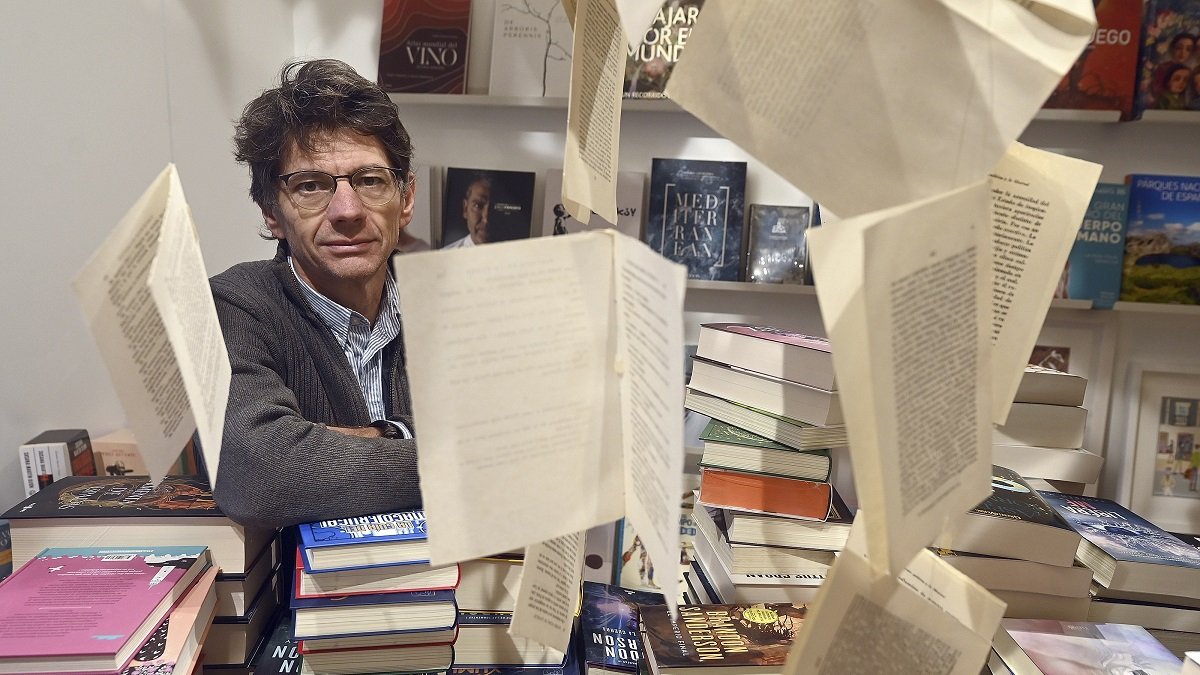 Álvaro, de la librería Luz y Vida.- ICAL