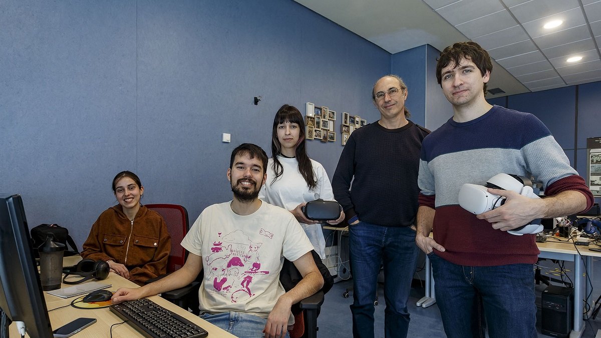 Imagen de los integrantes del grupo de investigación ‘Admirable’ de la Universidad de Burgos. TOMÁS ALONSO