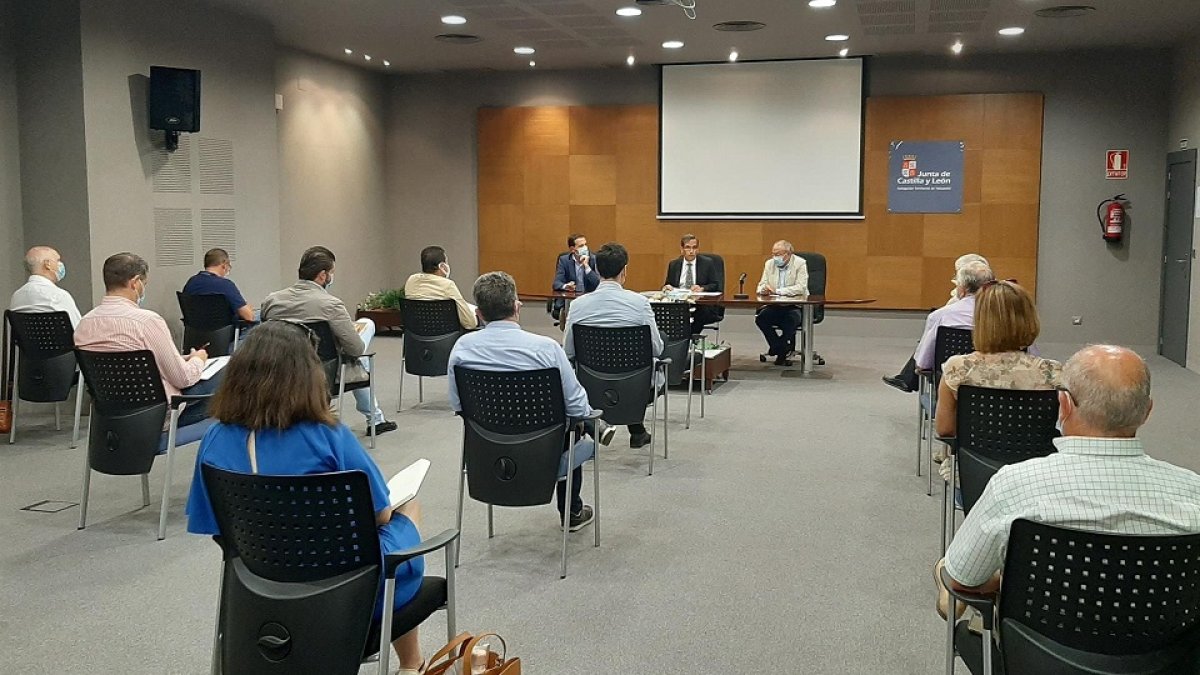 Imagen de la reunión. - JCYL