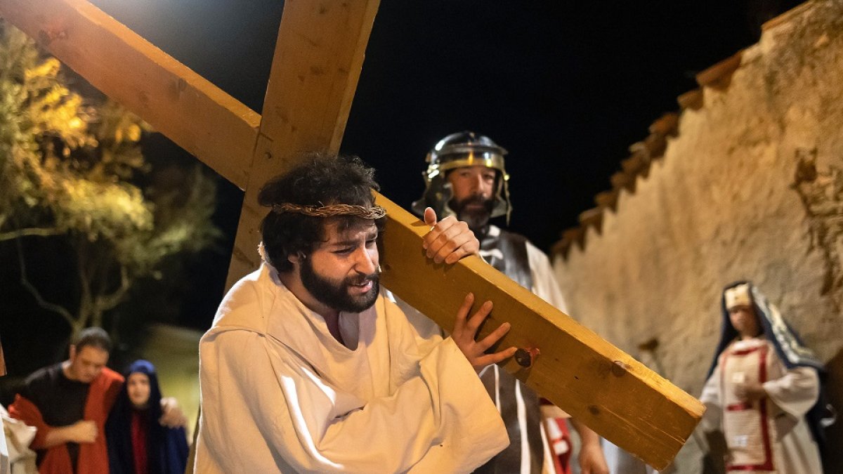 Representación de La Pasión en La Encina, Salamanca, por el Grupo Manantial y el departamento de evangelización y nuevas tecnologías de la Diócesis de Ciudad Rodrigo. -ICAL