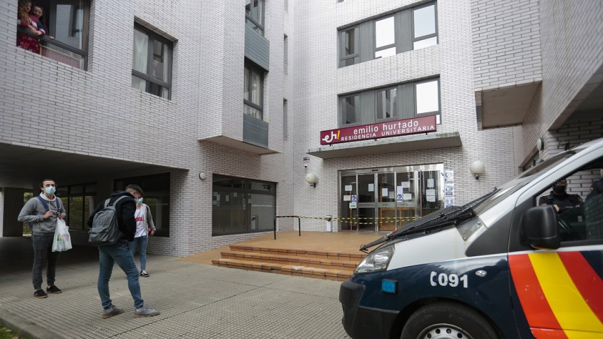 La gerencia de Atención Primaria confina a los estudiantes de la Residencia Universitaria Emilio Hurtado de León. / ICAL.