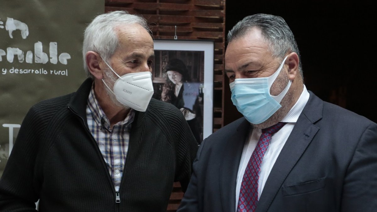 El presidente y el vicepresidente de la Diputación de León, Eduardo Morán y Matías Llorente.- ICAL