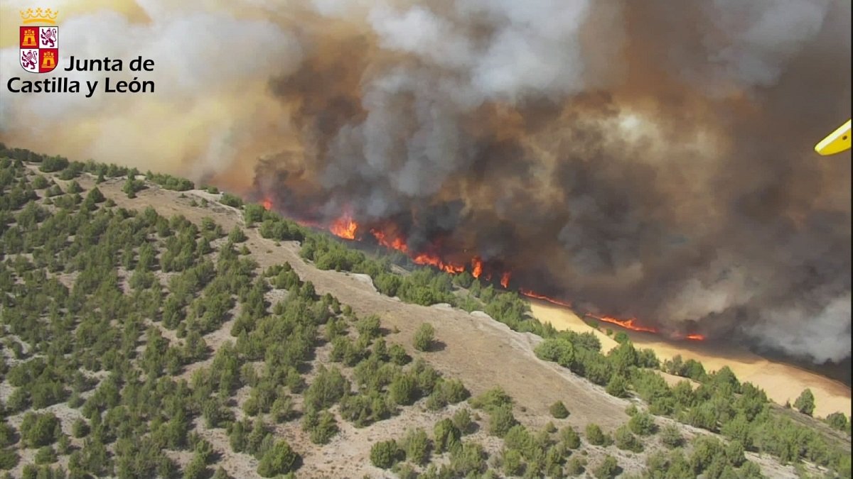 Incendio en Quintanilla del Coco (Burgos).- ICAL