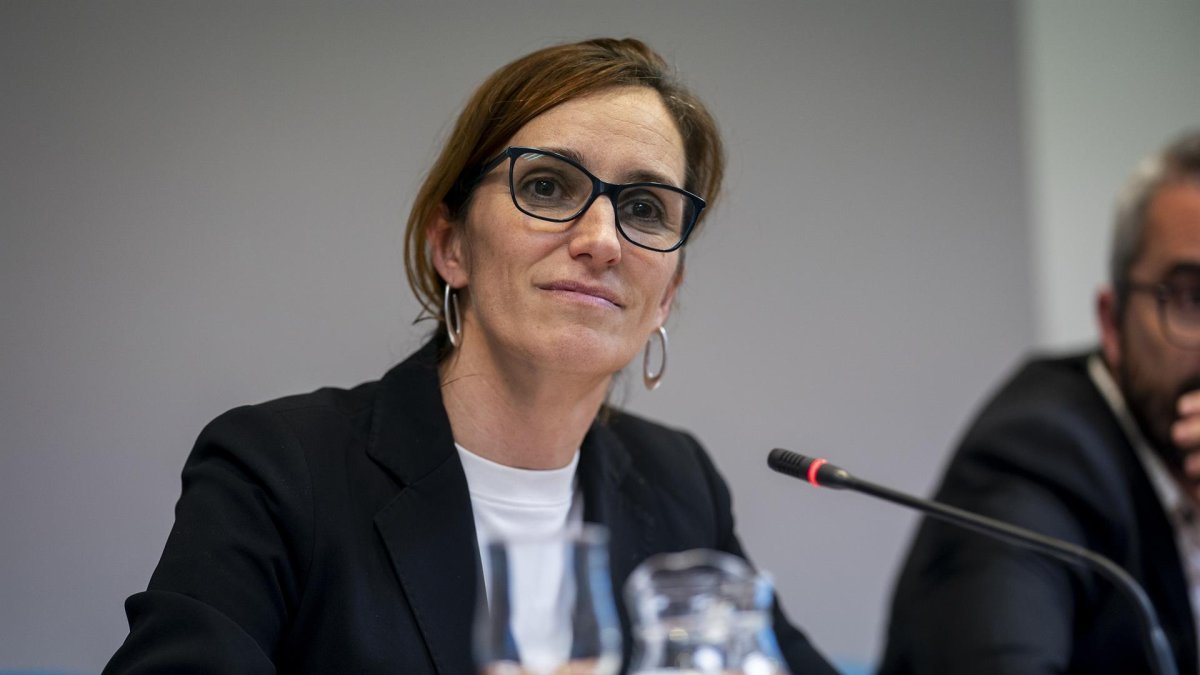 La ministra de Sanidad, Mónica García.- E. PRESS