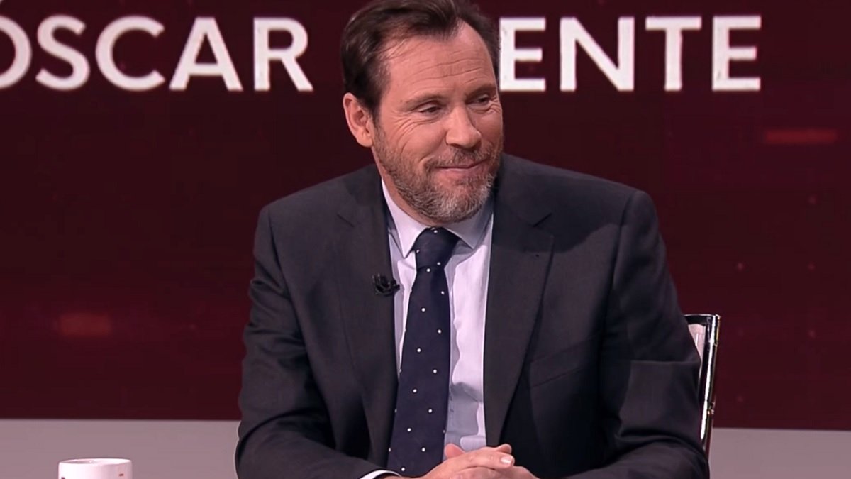 El ministro de Transportes, Óscar Puente, durante el programa 'La noche en 24 horas'.- RTVE